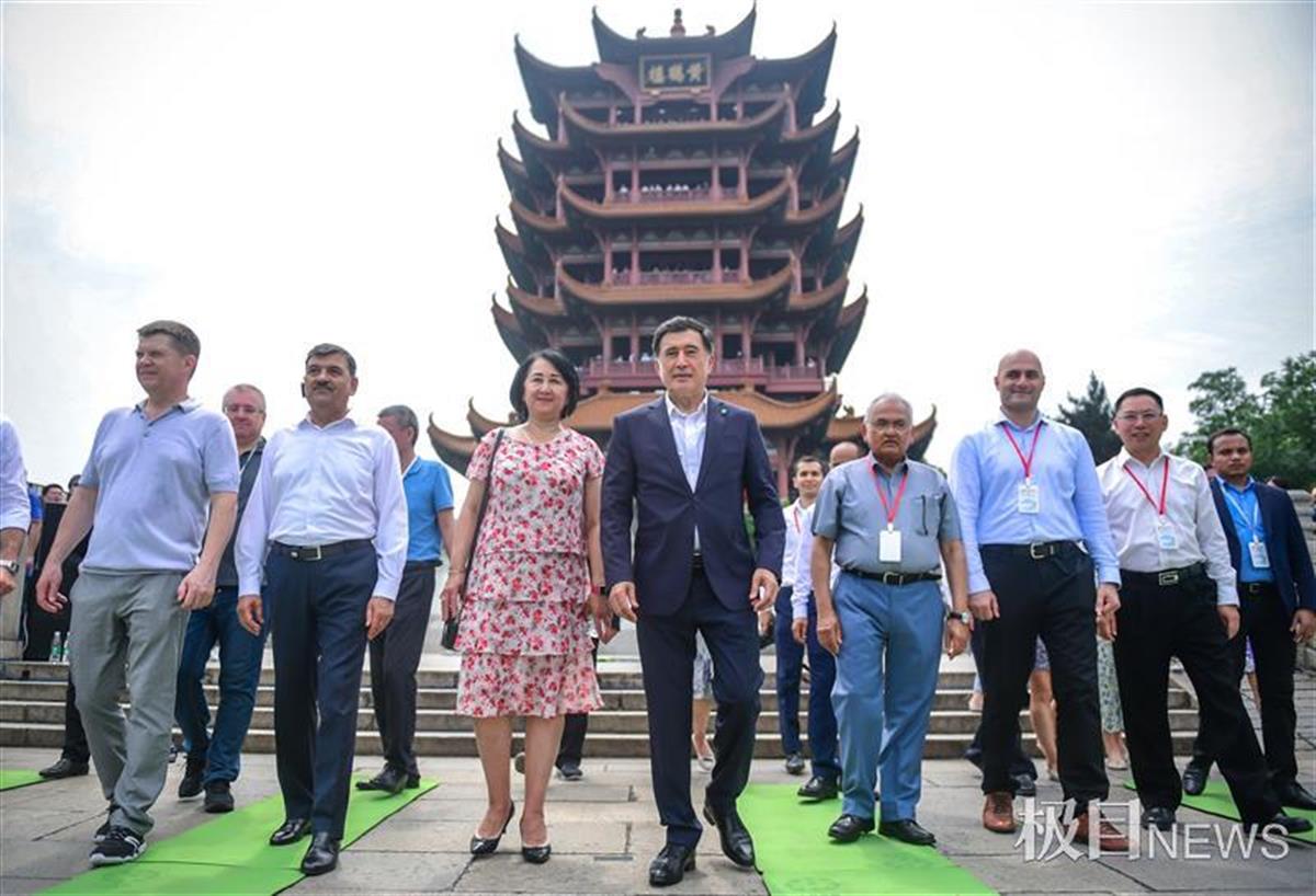 首届江山论坛举办