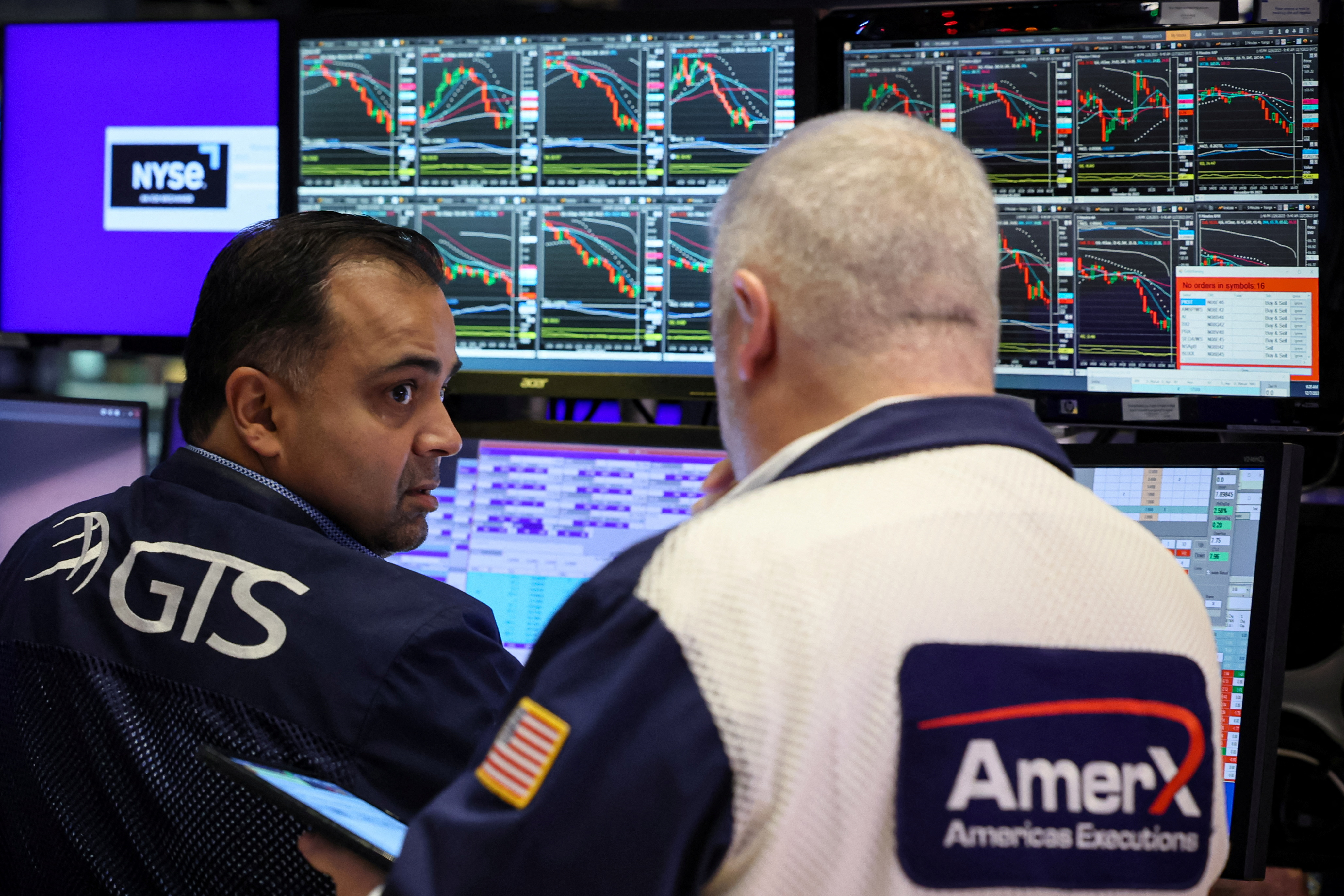 纽约股市三大股指2日上涨