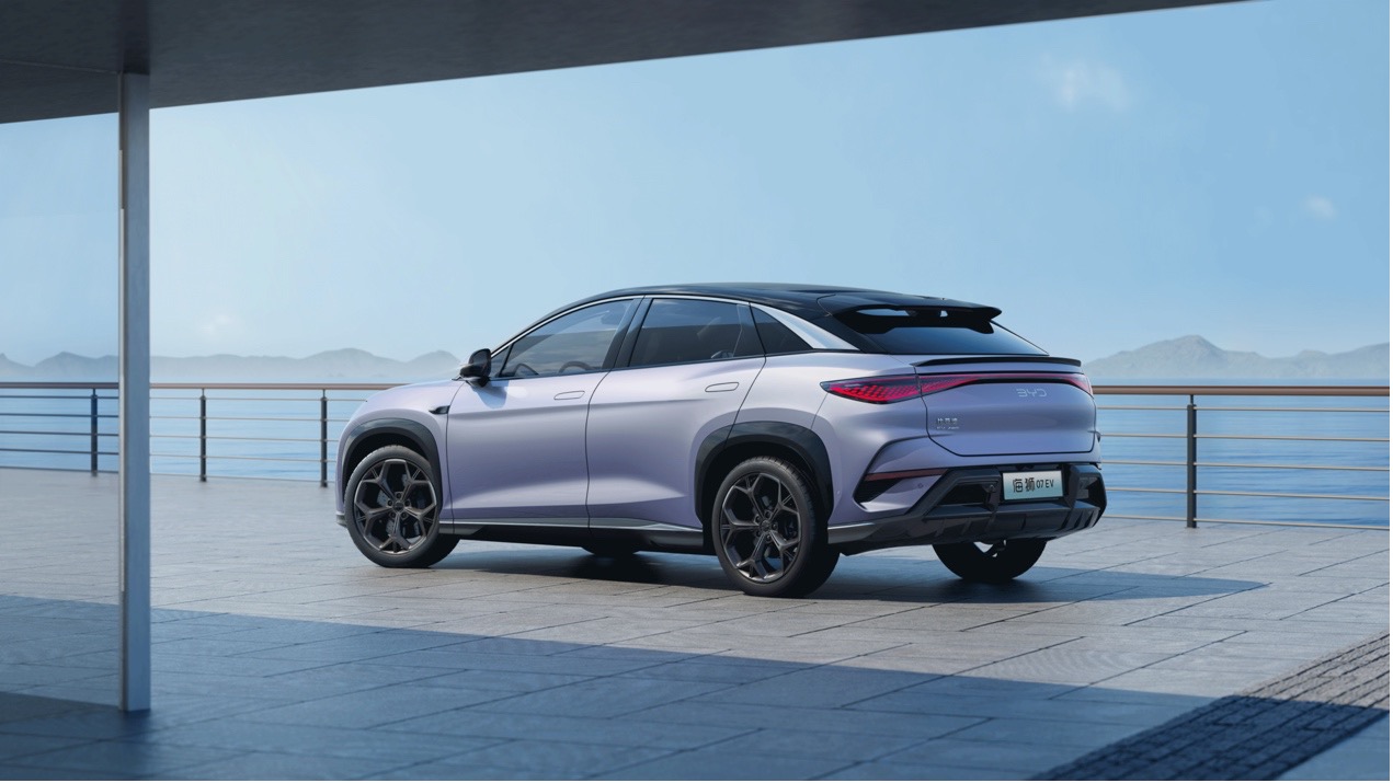 奇瑞与西班牙EV MOTORS合资工厂首款产品S700下线