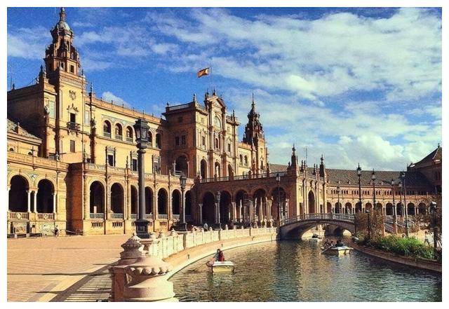 财政政策陷两难 欧洲主权债务风险上升