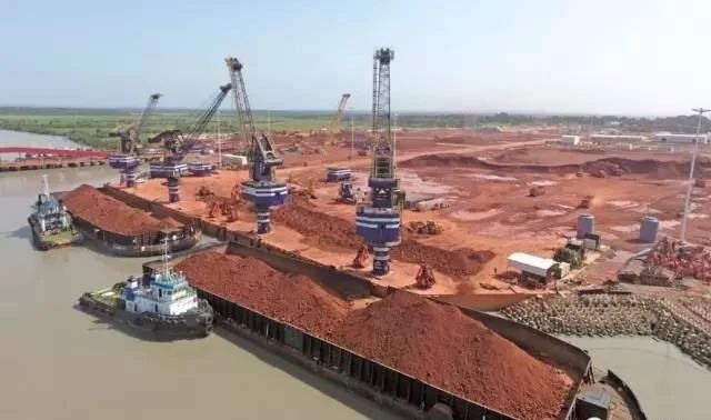 天山铝业：董事长曾超林赴几内亚出席项目铝土矿首次发运仪式 公司海外资源投资进入收获期